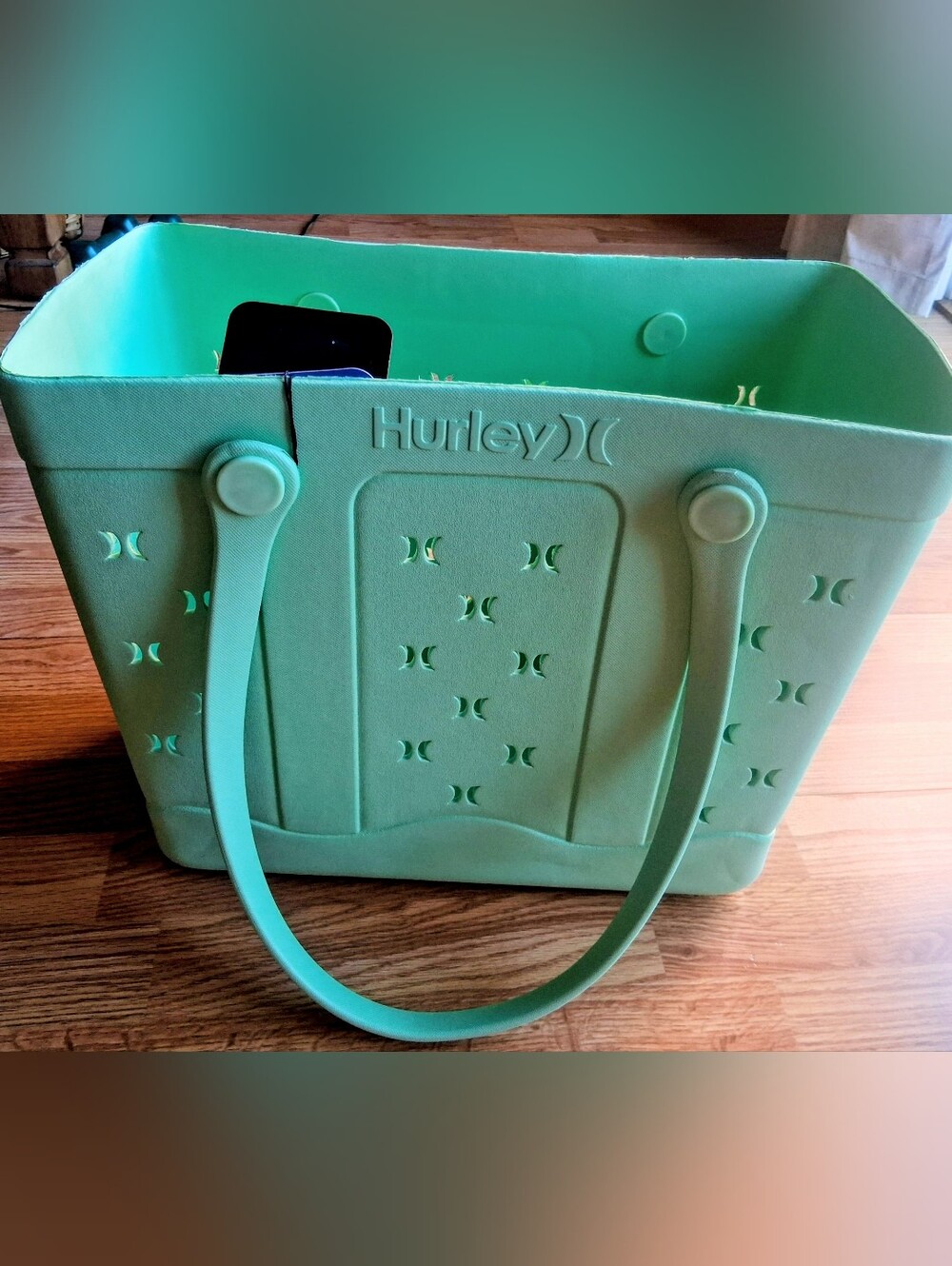 NWT Hurley Beach Tote. Pastel Green, Super Nice - Picture 11 of 13